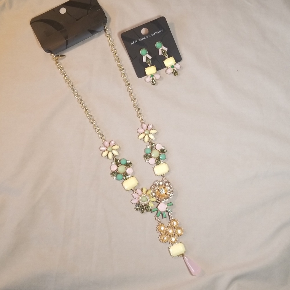 New York & Company Floral Necklace & Earrings